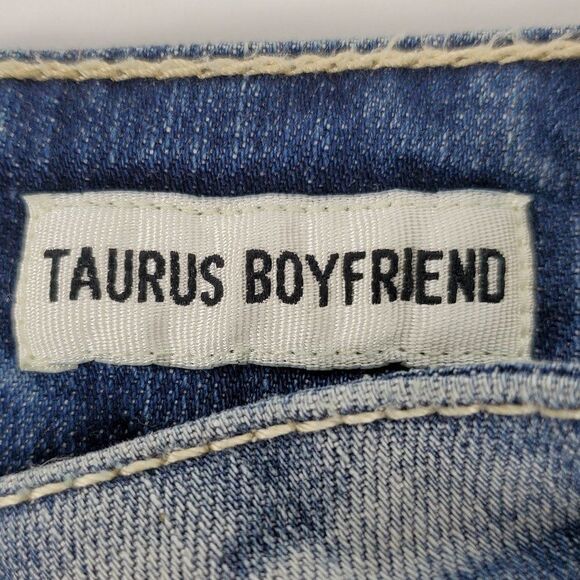Daytrip Taurus Boyfriend‎ Denim Blue Jean Shorts Size 24 Distressed Aztec Sequin - Picture 8 of 13